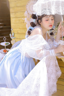 惊奇队长